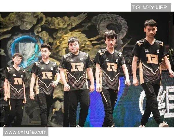 探索和平精英RNG灵活性与S15赛季LOL战术创新的深度分析